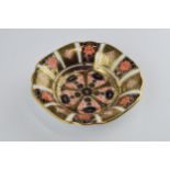 Royal Crown Derby 1128 Imari dish with shaped edge, 13.5cm diameter. In good condition with no