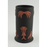 Wedgwood Jasperware vase with Egyptian pattern in terracotta, 12.5cm tall (slight af). In good