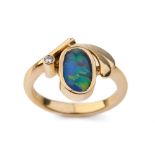 18ct gold ammolite and diamond set ring, 6.3 grams, size O/P.