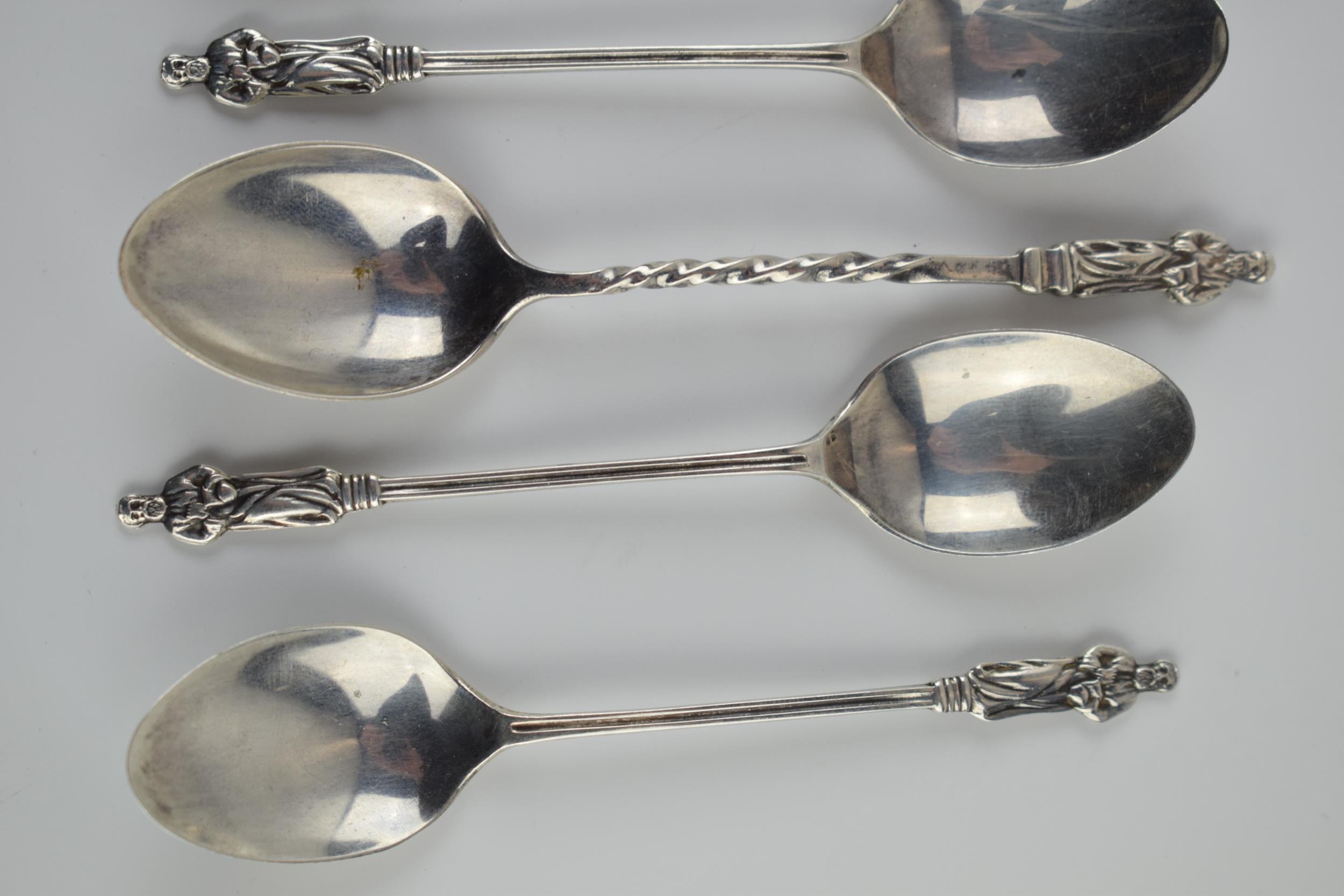 A collection of silver apostle spoons, 40.0 grams (5). - Image 3 of 4
