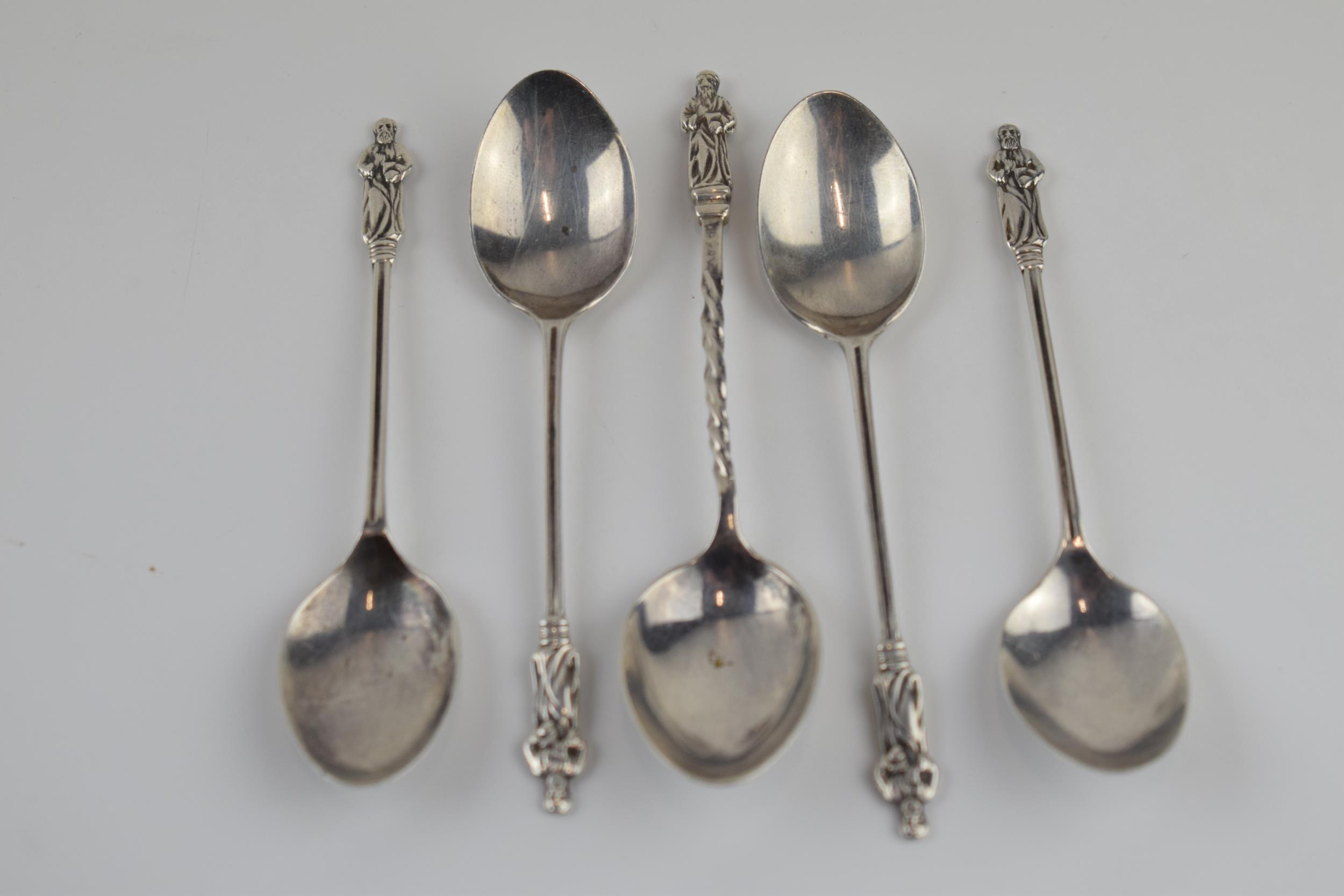 A collection of silver apostle spoons, 40.0 grams (5).