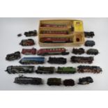 A collection of model railway engines and carriages to include Trix Twin (TTR) examples and others