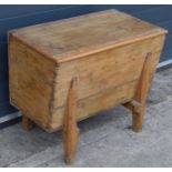 Victorian pine dough bin raised on 4 legs with lift-off lid, 77 x 47 x 62cm tall. Displays well -