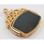 9ct gold swivel fob with bloodstone and ornate link, 6.6 grams, 3cm tall.