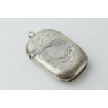 Hallmarked silver vesta case with engraved decoration, 20.6 grams, Birmingham 1901.