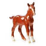 Beswick chestnut large shire foal 951 (2 legs af).
