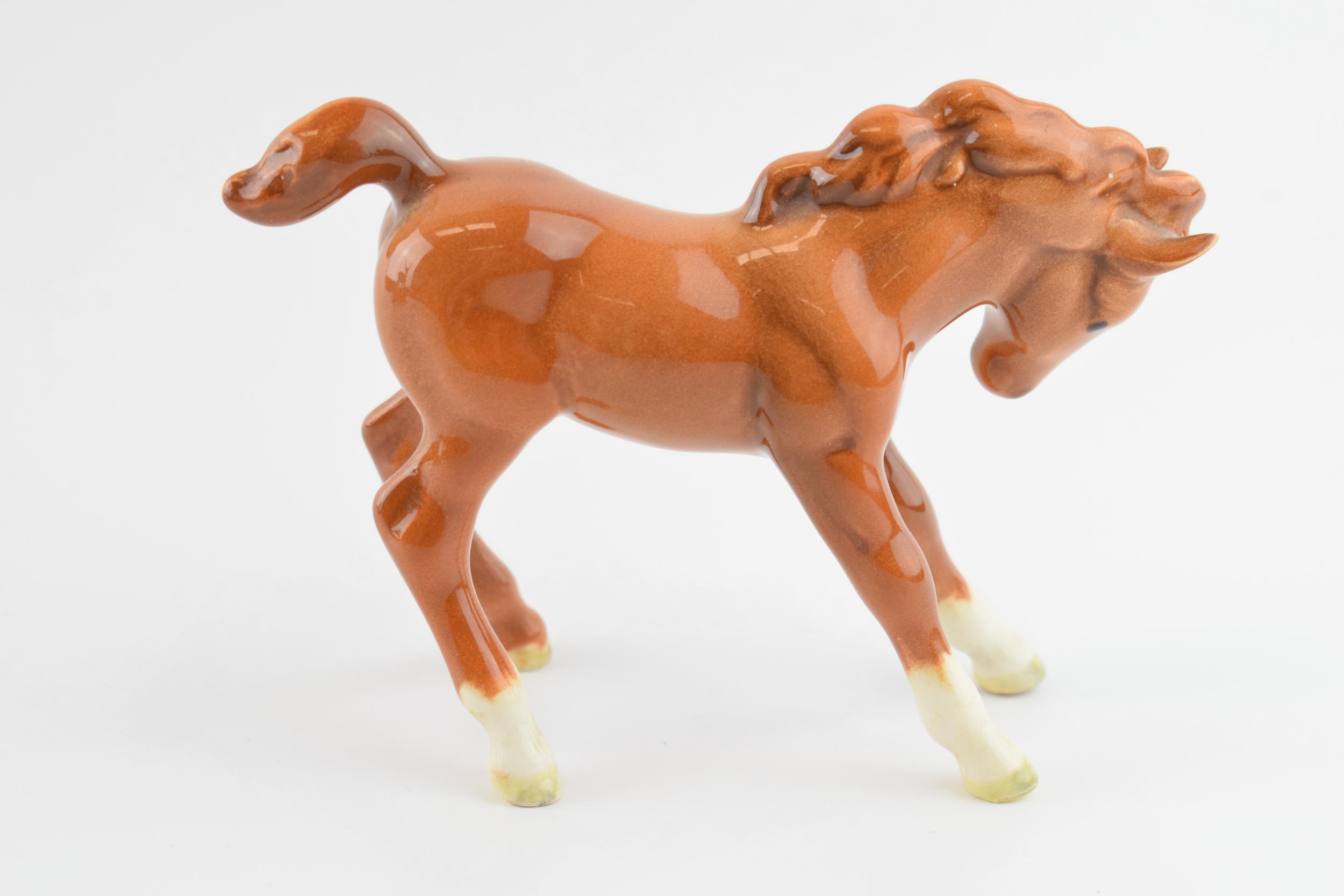 Beswick Chestnut head down foal 1085. In good condition with no obvious damage or restoration. - Image 2 of 3