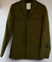 Vintage military army uniform dress jacket, Royal Irish Rangers. Size 182/92/76. In good vintage