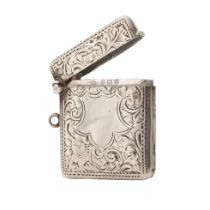 Hallmarked silver vesta case with engraved decoration, 18.8 grams, Birmingham 1907.