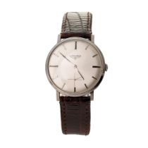 Gentleman's vintage Longines wrist watch, comprising a round dial with applied baton markers and