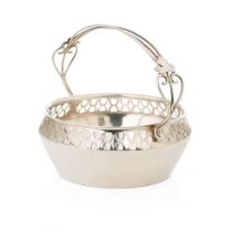 Silver sugar basket with pierced decoration and handle, Birmingham 1904, F&D, 97.6 grams.