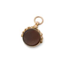 9ct gold and hardstone spinning fob, 4.1g