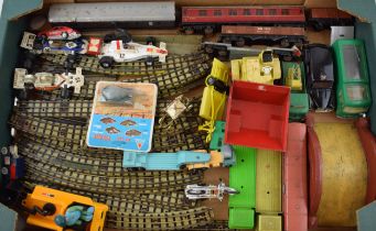 A collection of vintage die cast model toy collectables to include Matchbox, Dinky, Lesney, Corgi