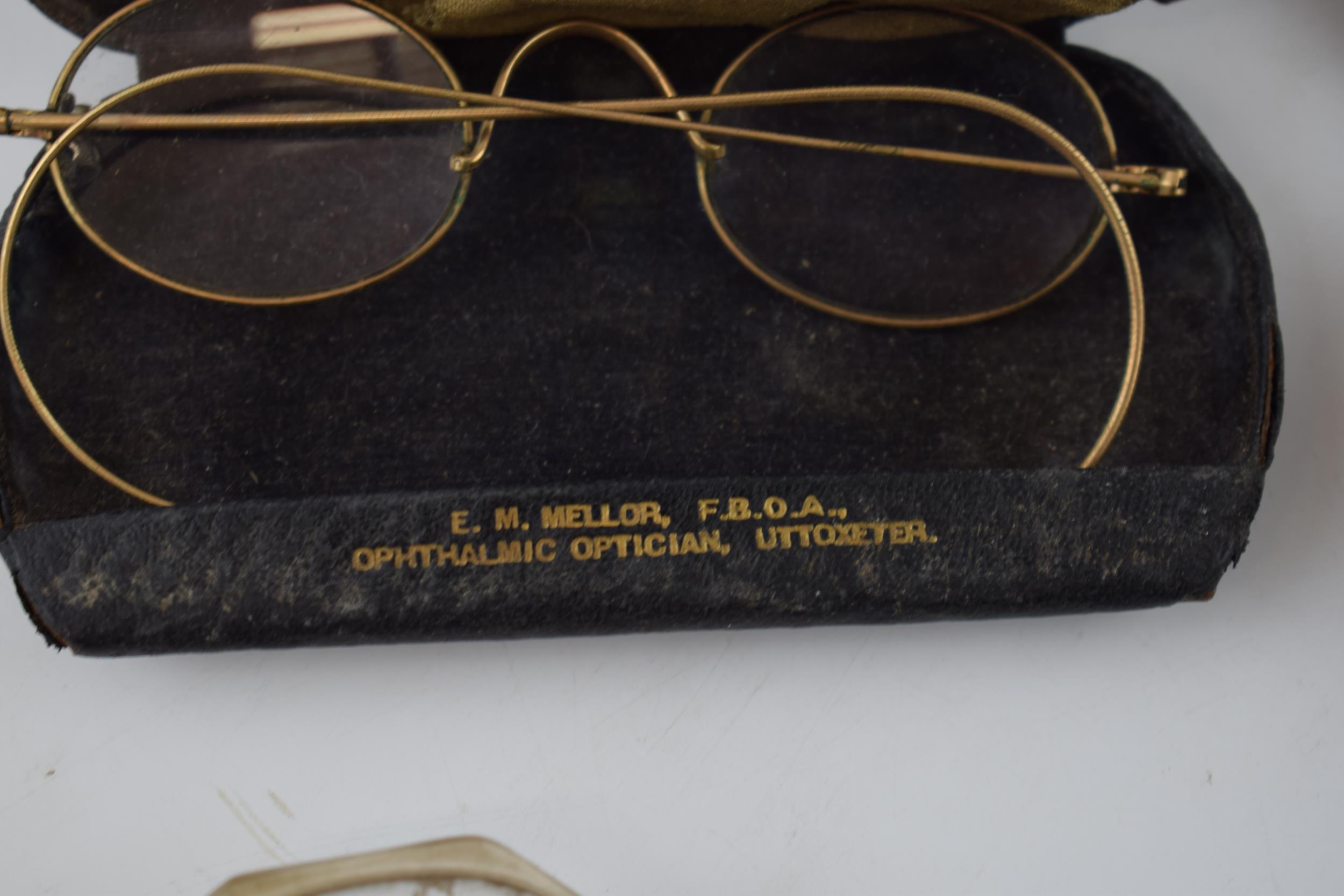 A collection of cased vintage spectacles in Georgian and later styles, some from Uttoxeter (Qty). - Image 4 of 5