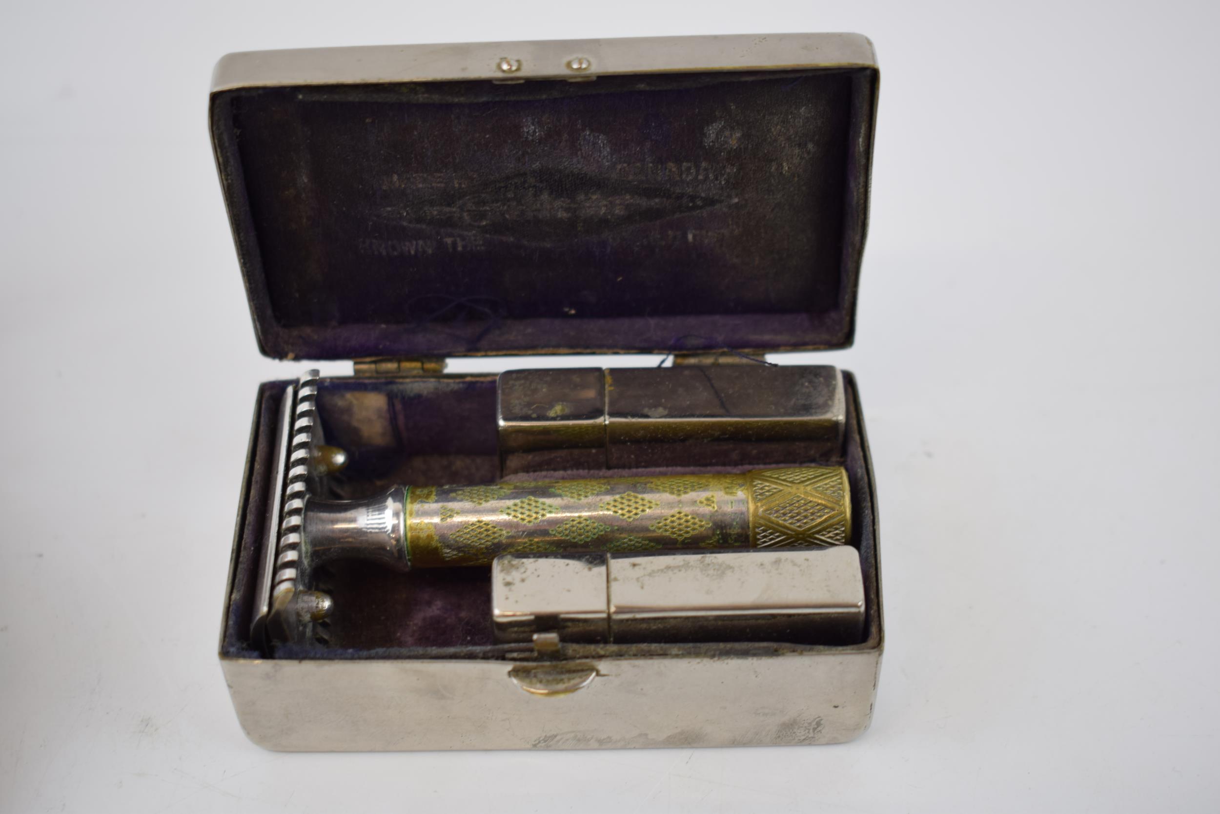 A collection of vintage shaving items to include boxed Gillette PAT. 133963, An Every Razor, - Image 2 of 4