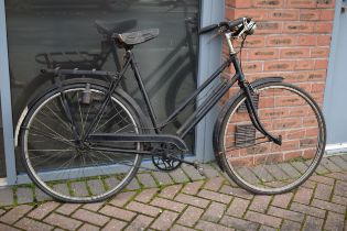 Vintage Raleigh sports model lady's vintage bicycle, circa 1940s, with shock stop grips, Miller