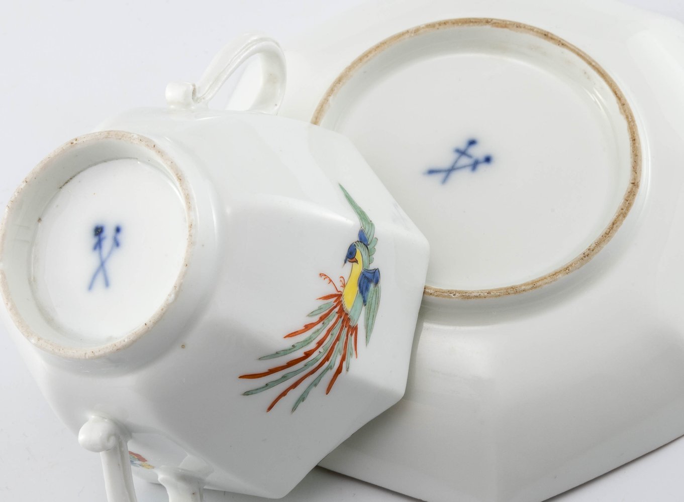 Doppelhenkeltasse auf Untertasse mit Phoenixdekor Meissen, um 1730 - Image 3 of 3