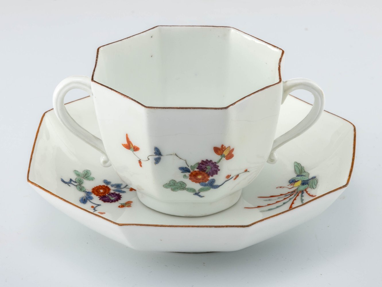 Doppelhenkeltasse auf Untertasse mit Phoenixdekor Meissen, um 1730 - Image 2 of 3