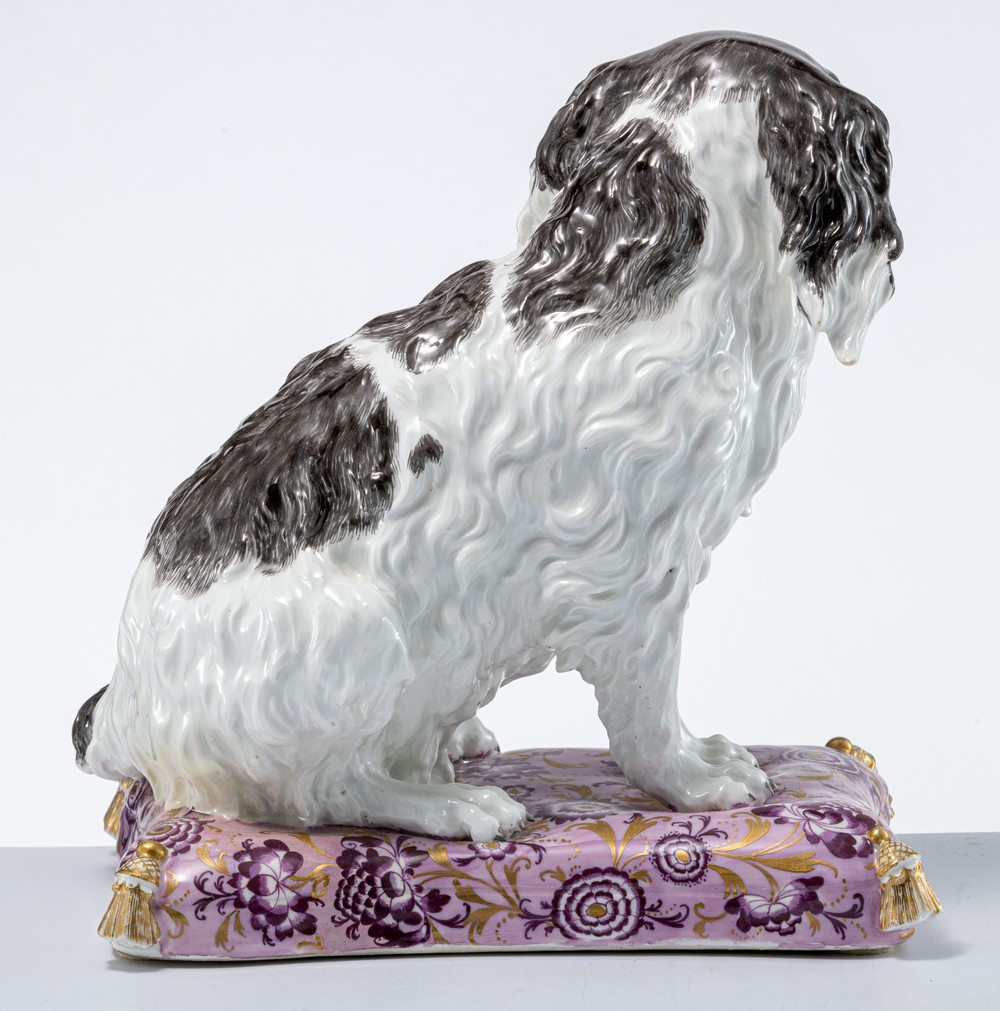 Spaniel auf Kissen Meissen, um 1757 - Image 4 of 6