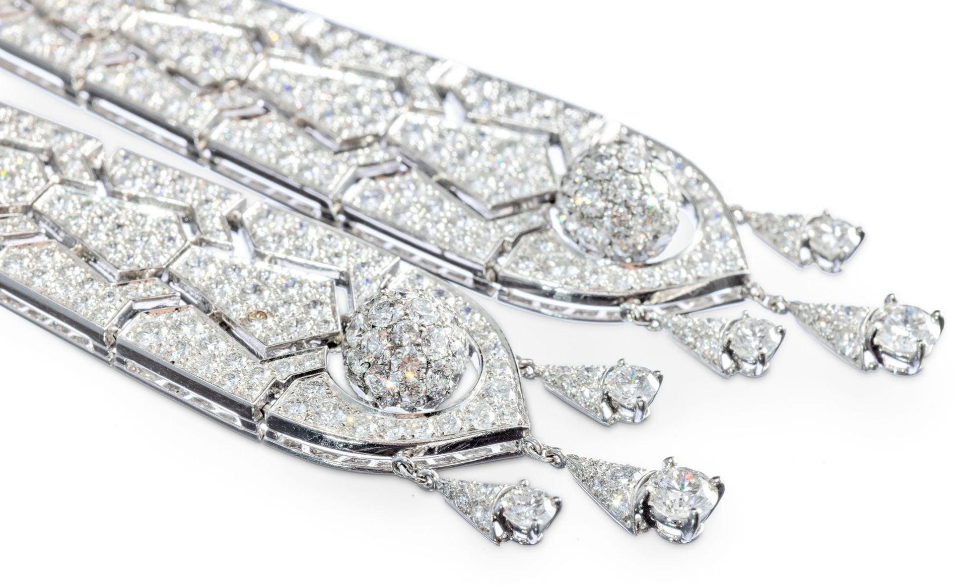 Cartier - Ein Paar Diamant-Ohrgehänge Grand Modell Bellucci - Image 2 of 2
