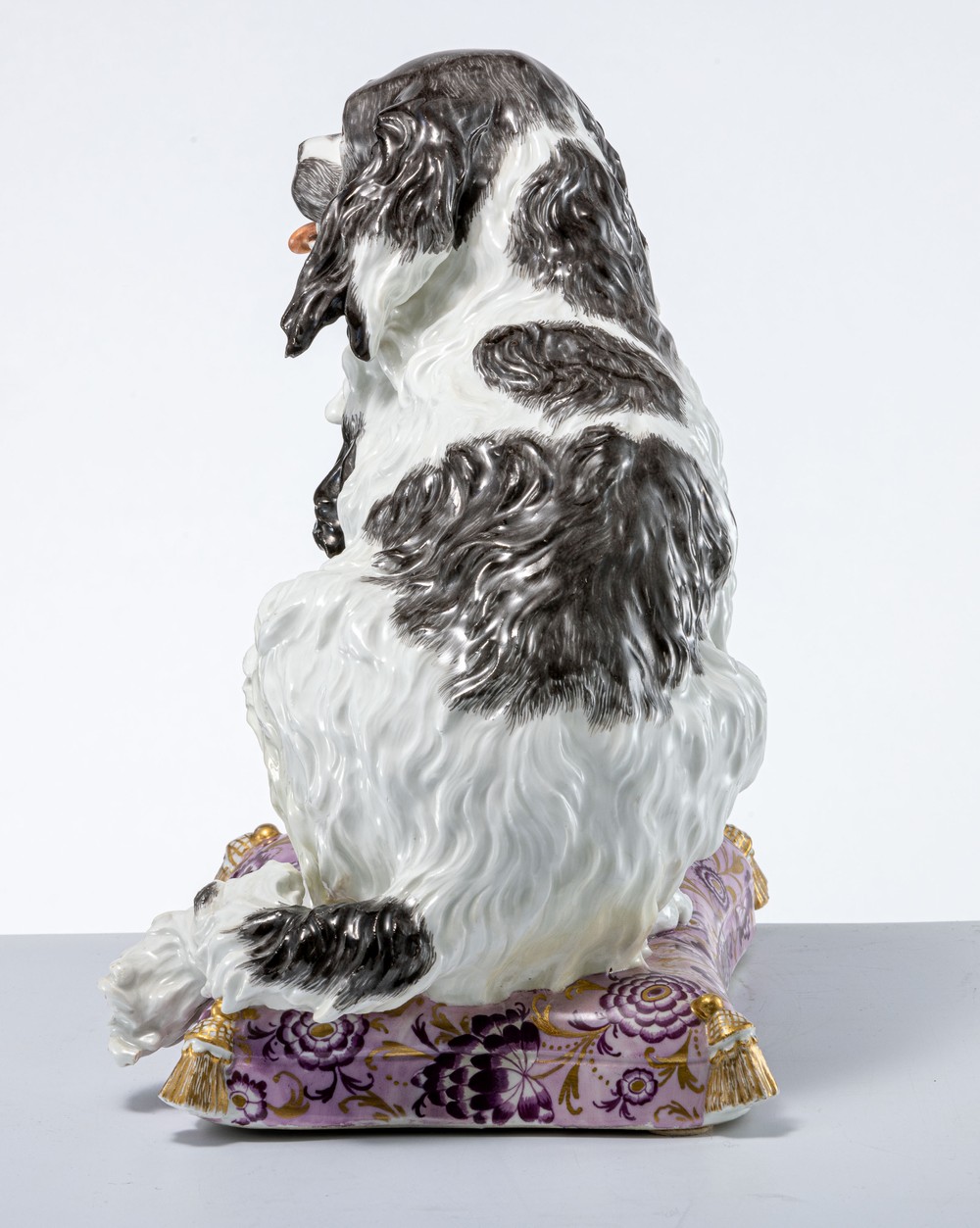 Spaniel auf Kissen Meissen, um 1757 - Image 3 of 6