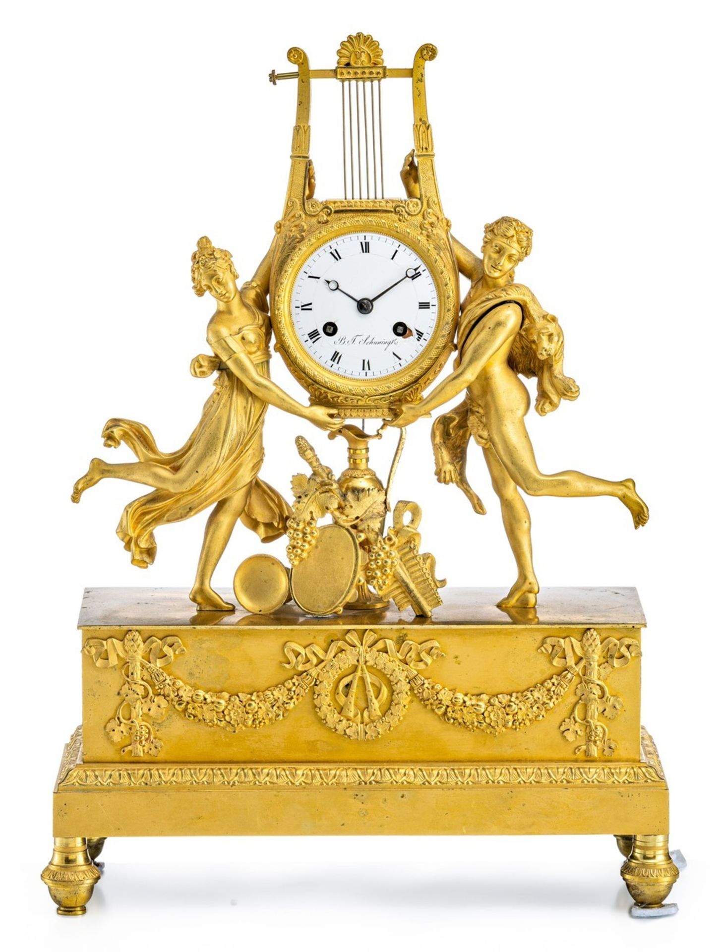 Pendule Empire mit Bacchanten und Händlermarke "B. T. Schuningk", Berlin Frankreich, um 1825