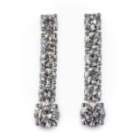 Ein Paar Diamant-Ohrringe