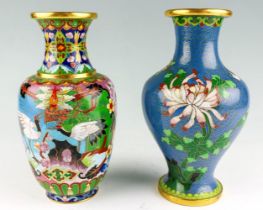 Zwei kleine Cloisonné-Vasen China