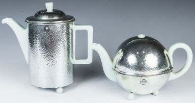 Zwei Art-Deco-Isolierkannen "Thermisol" für Kaffee und Tee Hutschenreuther, Selb und WMF, Geislingen