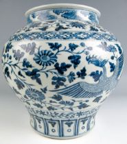 Große bauchige Vase China