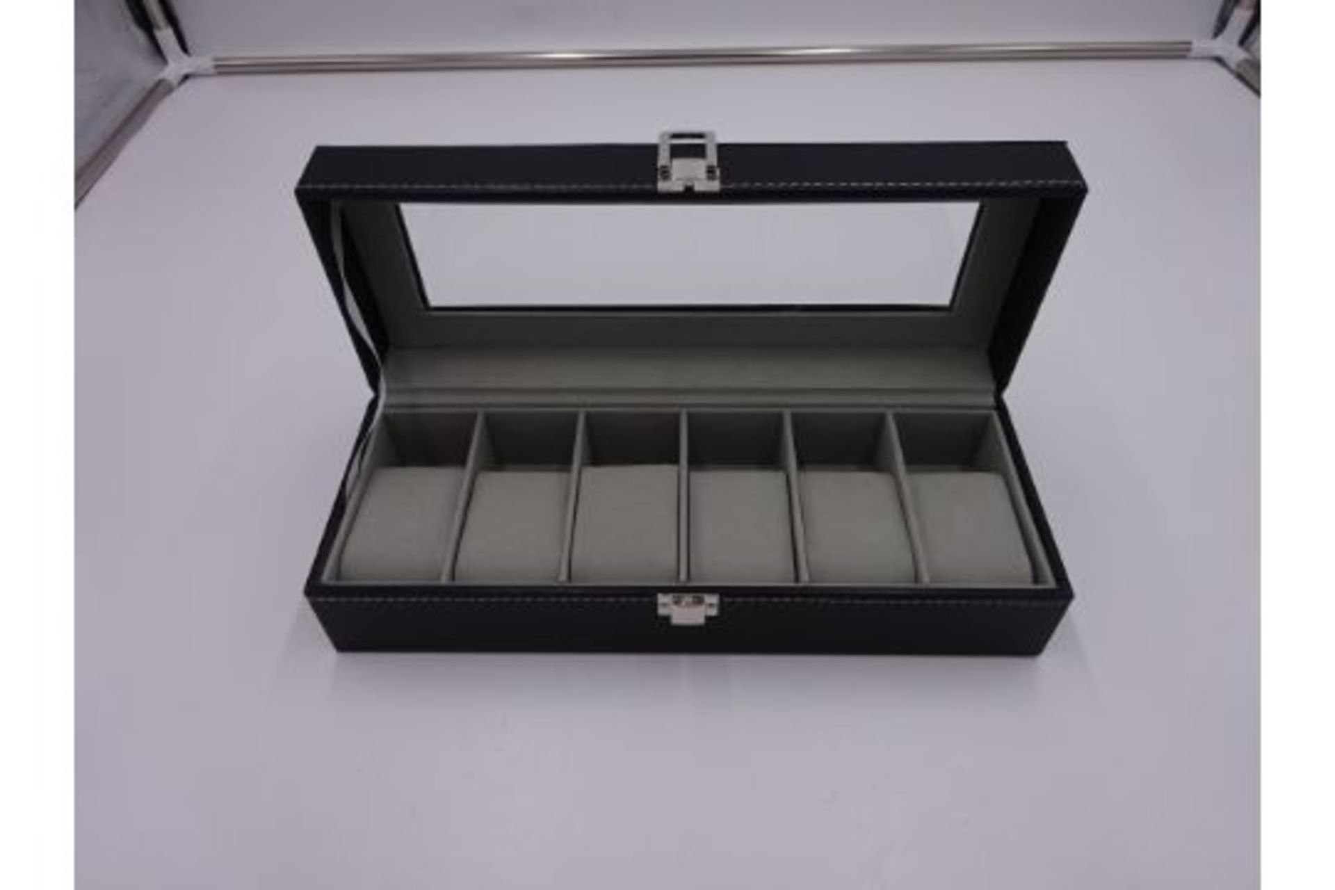 NEW - LOVELY BLACK CASE TO HOLD 6 WATCHES, PERFECT GIFT FOR HIM OR HER