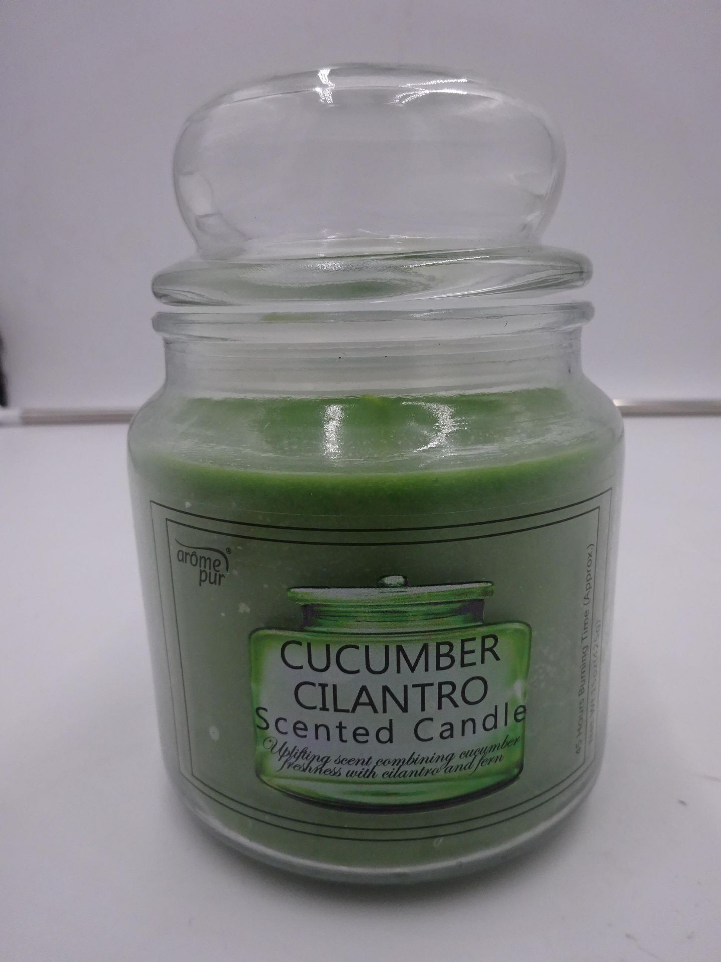 NEW CUCUMBER & CILANTO SCENTED CANDLE WITH 45 HOURS BURNING TIME