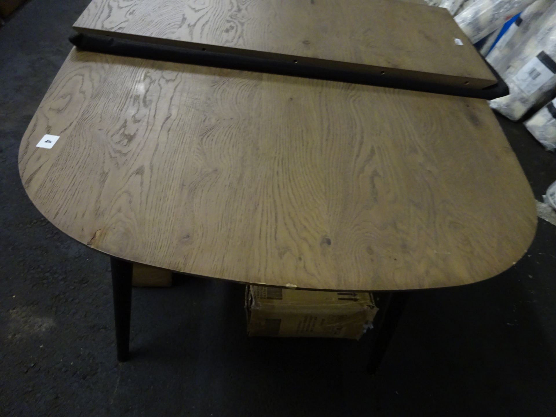 NEW EXTENDING DINING TABLE WITH CENTRE PIECE - TABLE DOES HAVE SOME CHIPS AND SCRATCHES - COLLECTION - Image 2 of 3