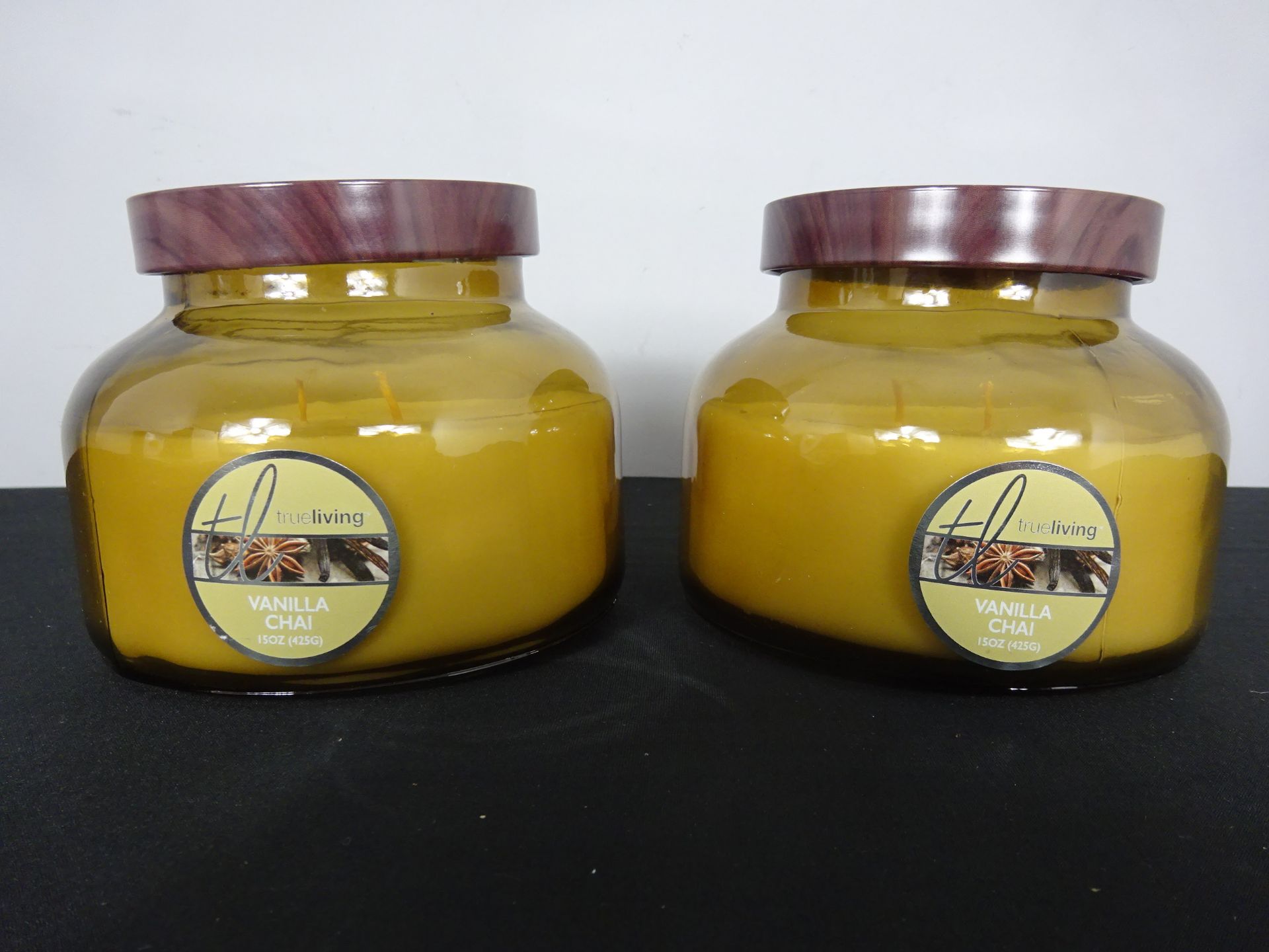 x2 New Large 425g Vanilla Chai Candles