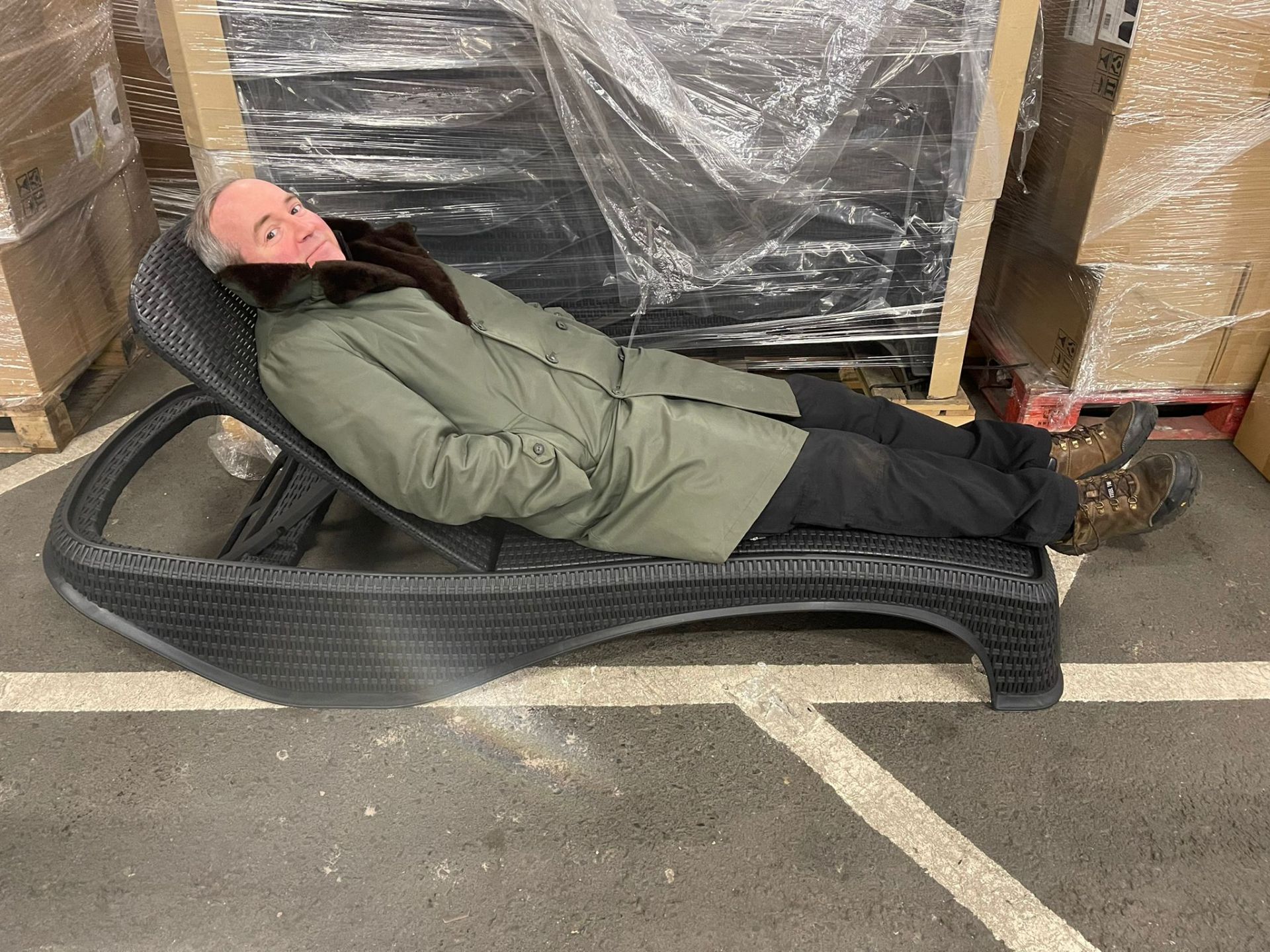 New Keter Black Plastic Reclining Sun Lounger - COLLECTION ONLY - VERY LIMITED STOCK - Image 3 of 3