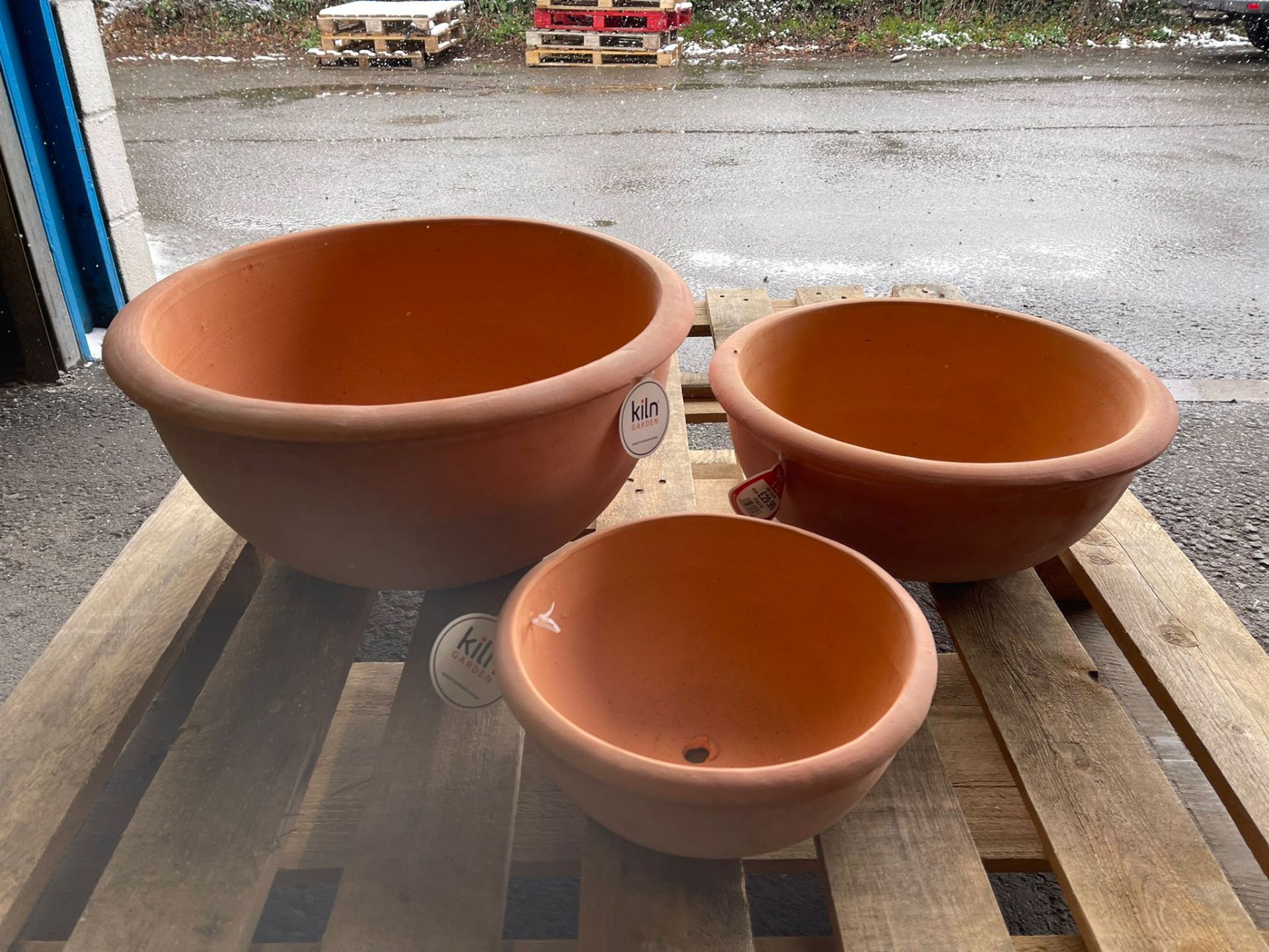 RRP £120 PLUS - X3 New Terracota Pots, 1 Large, 1 Medium & 1 Small. Frost Proof Guaranteed.