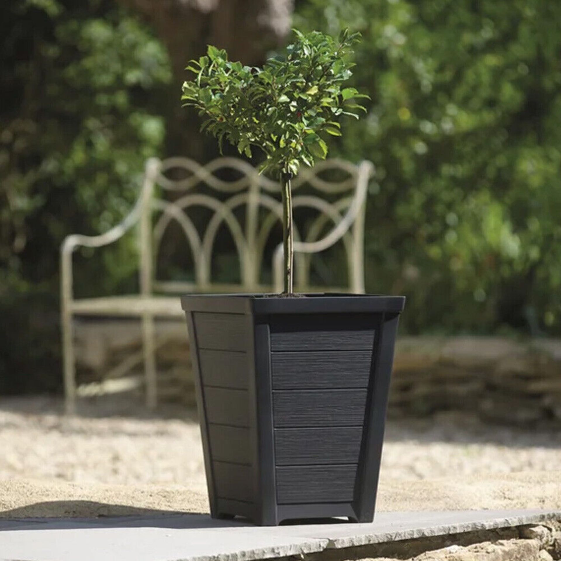 RRP £40 - X2 New Stylish & Durable Medium Keter Taper Planters - 36 x 36 x 60cm - Image 2 of 2