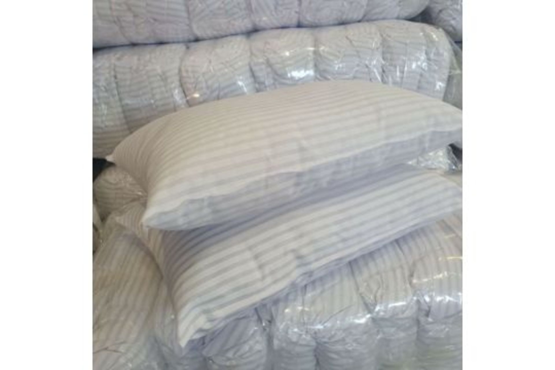 RRP £40 - TWO NEW EXTRA FILLED HOTEL PILLOWS, FIRBRE FILLINGS, WASHABLE, SOFT TOUCH COVER & NON - Image 2 of 2