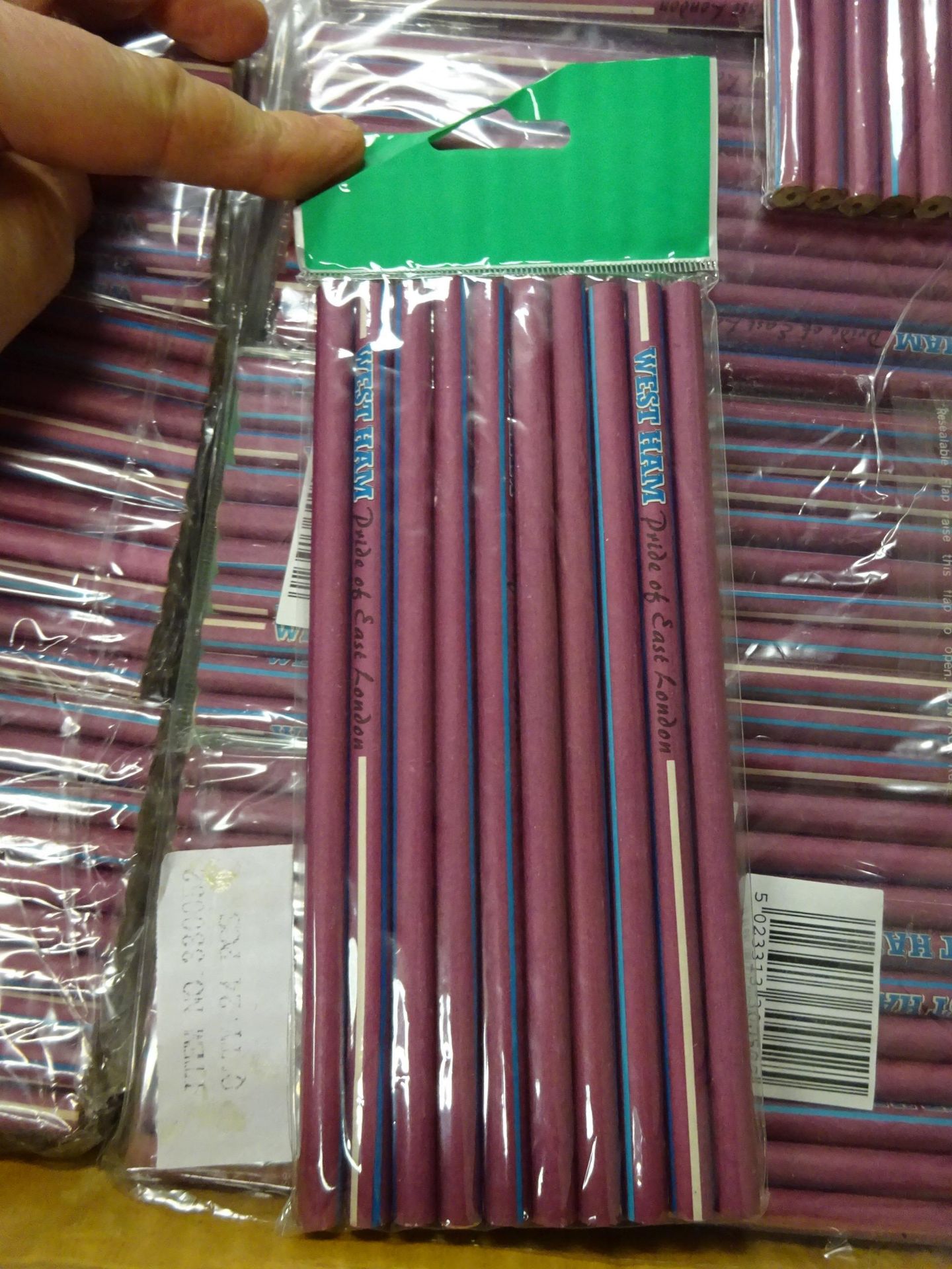 X288 PACKS OF 10 WEST HAM PENCILS - Image 2 of 2