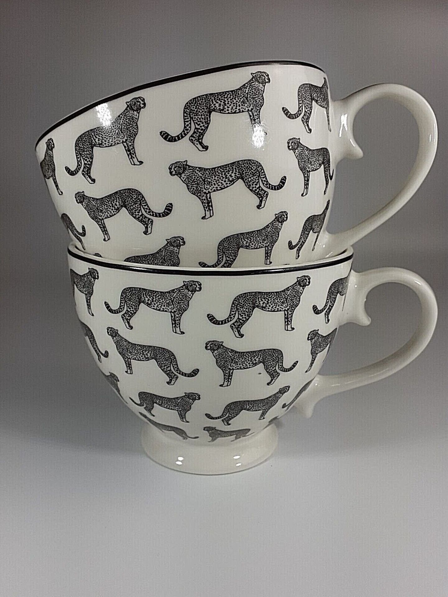x2 New Large Porcelin Footed Leopard Mug