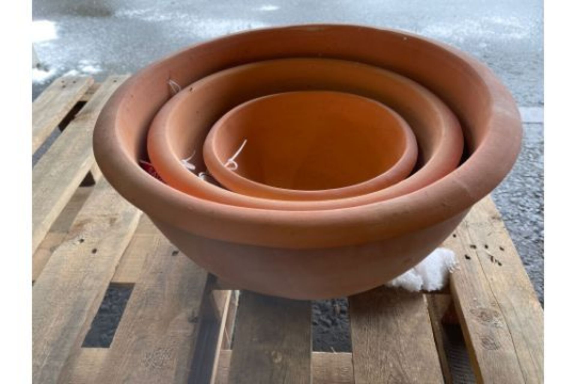 RRP £120 PLUS - X3 New Terracota Pots, 1 Large, 1 Medium & 1 Small. Frost Proof Guaranteed. - Image 2 of 3