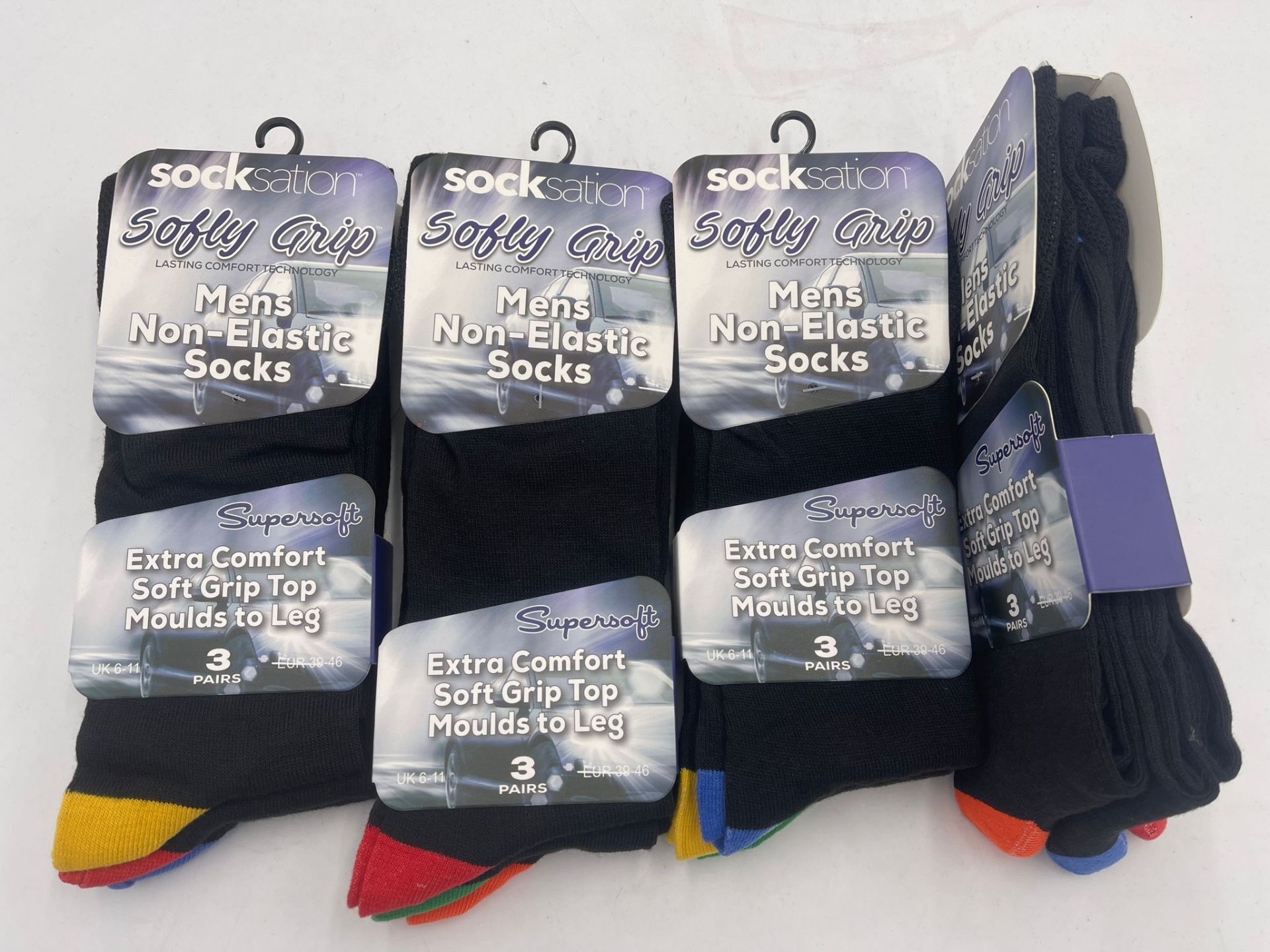 X12 NEW PAIRS OF BLACK EVERYDAY SOCKS - SIZE 6 TO 11.