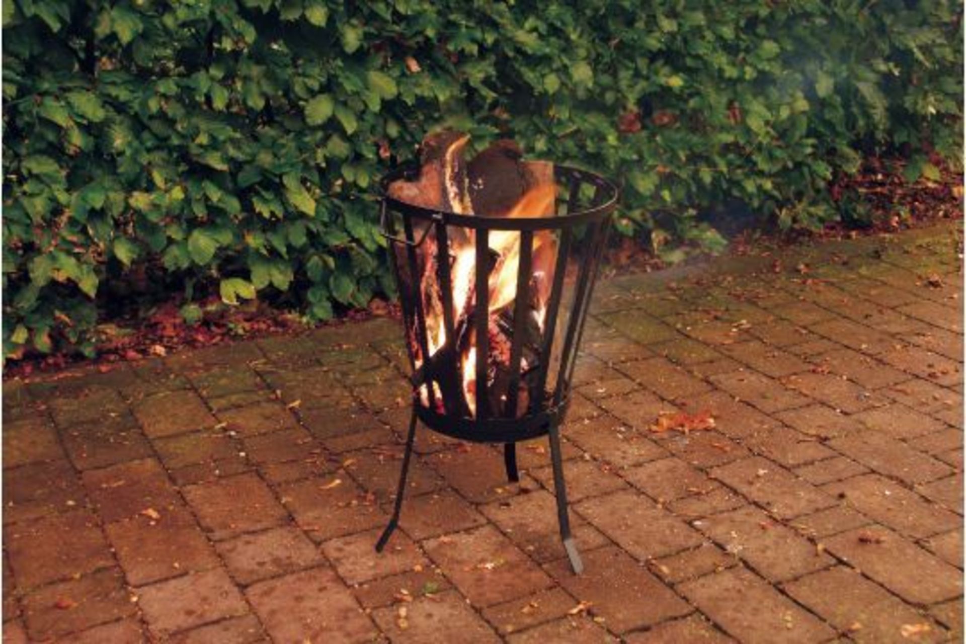 RRP £46.99 - FF69 New Black Metal Patio Bazer