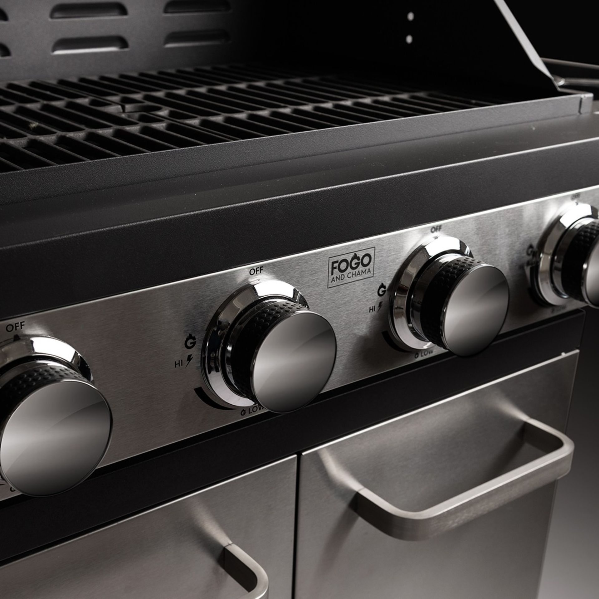 RRP Â£499 - New Fogo & Charma 4 Burner BBQ In Stainless. The Scorpion 4.1 in stainless steel in a - Image 8 of 9