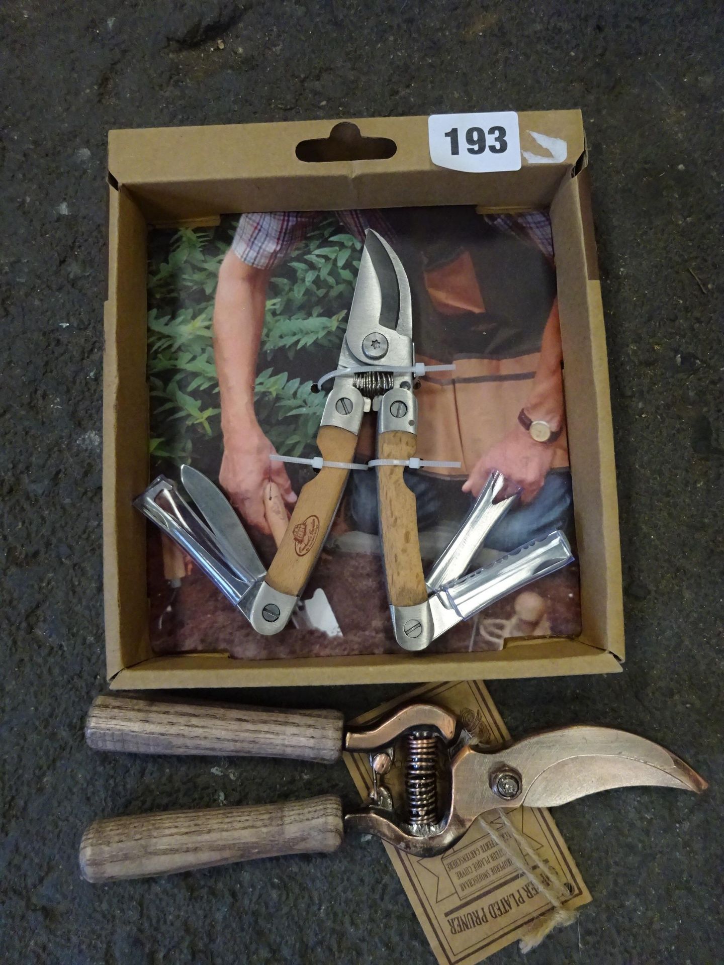 x 2 garden pruners