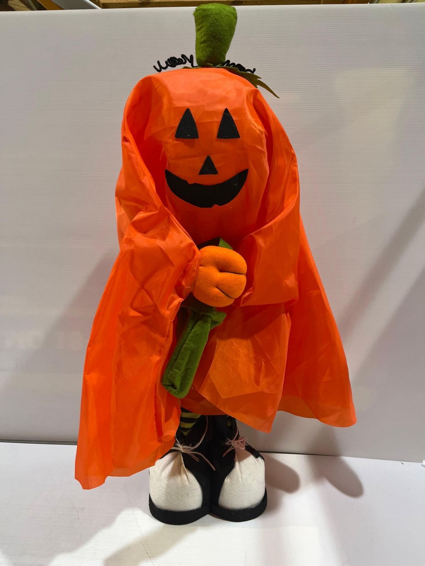 RRP Â£33 Standing Pumpkin Ghost