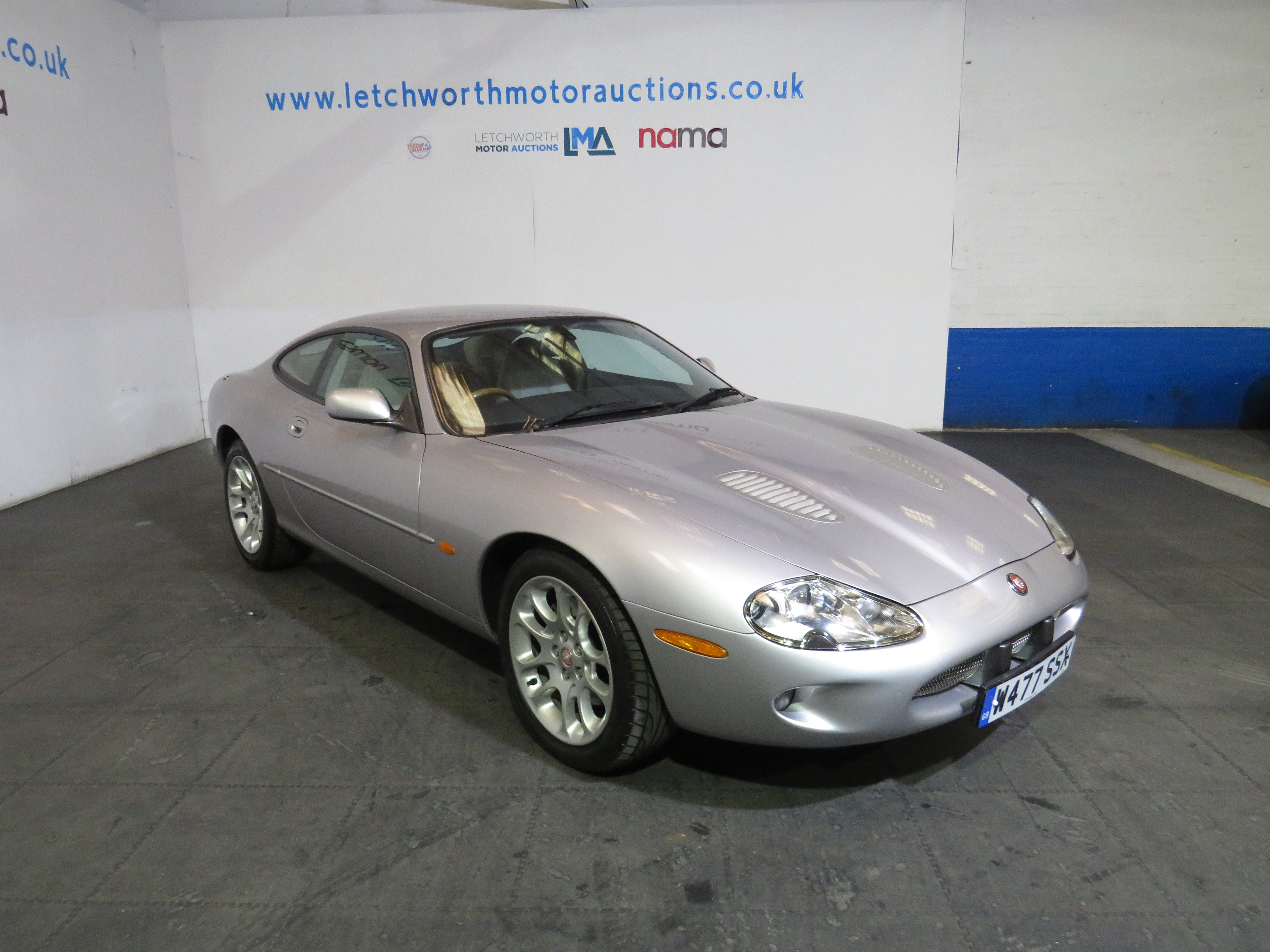 2000 Jaguar XKR Auto Coupe - 3998cc