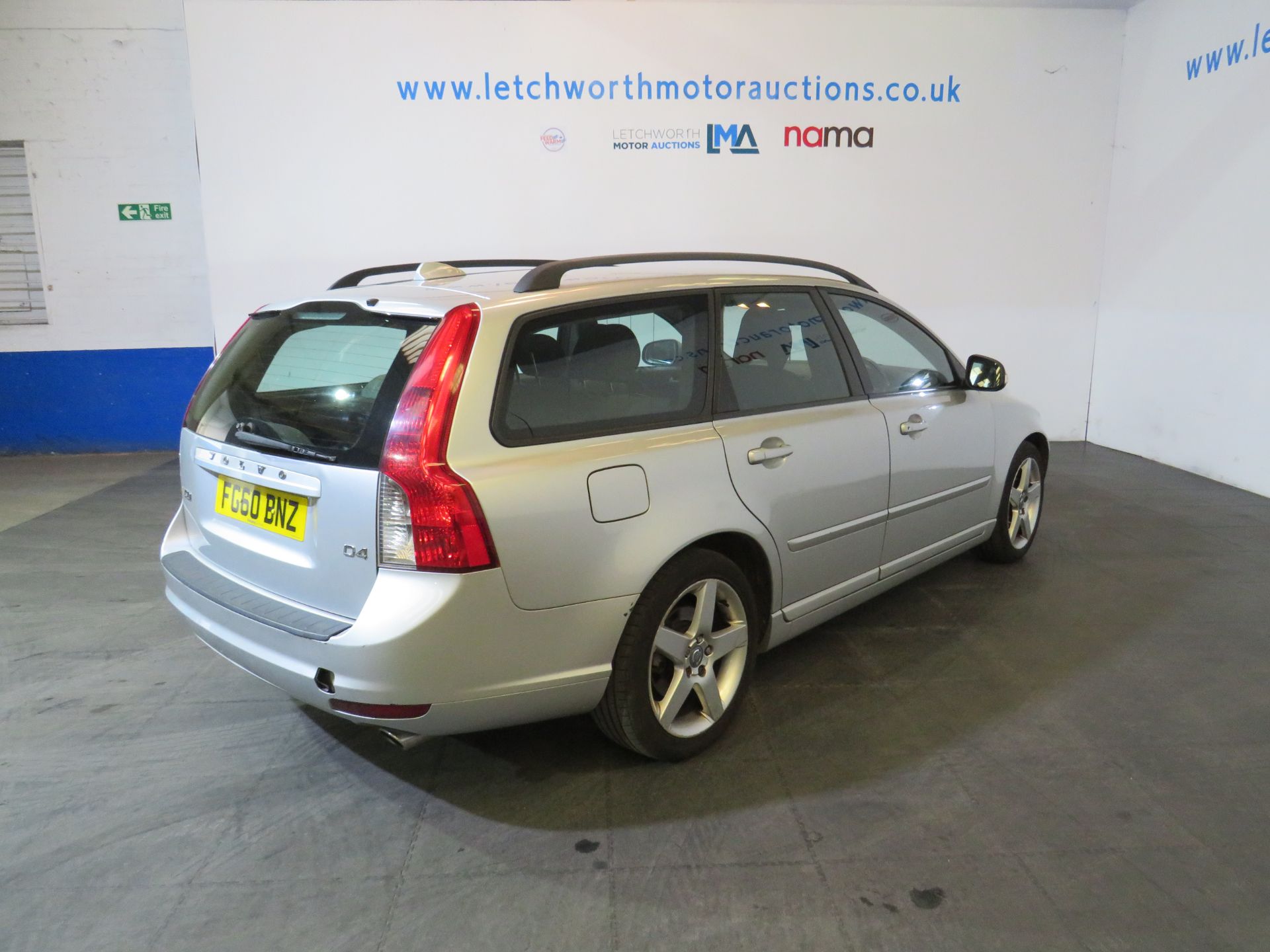 2010 Volvo V50 SE D4 - 1984cc - Image 6 of 16