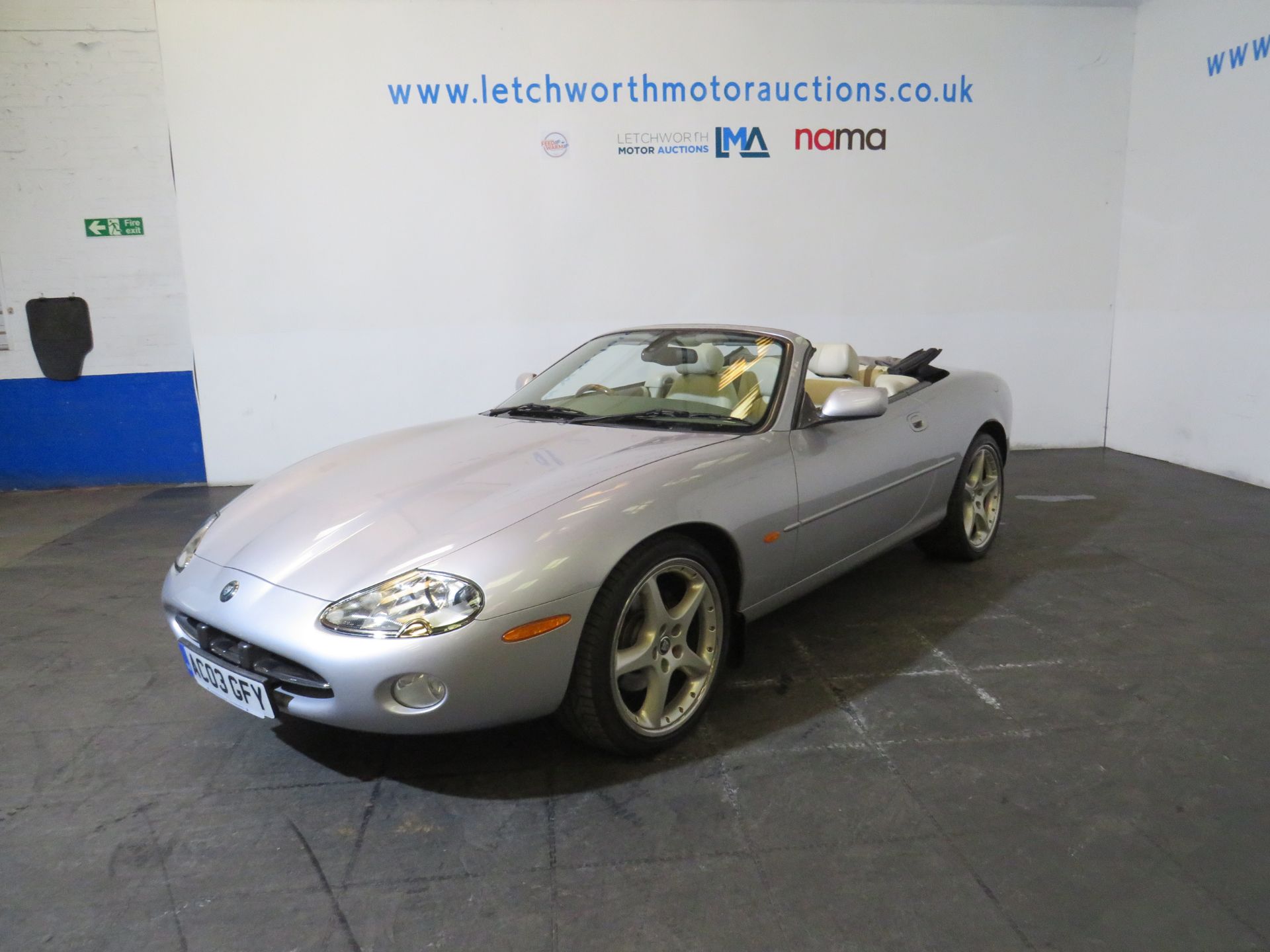 2003 Jaguar XK8 Convertible Auto - 4196cc - Image 5 of 23