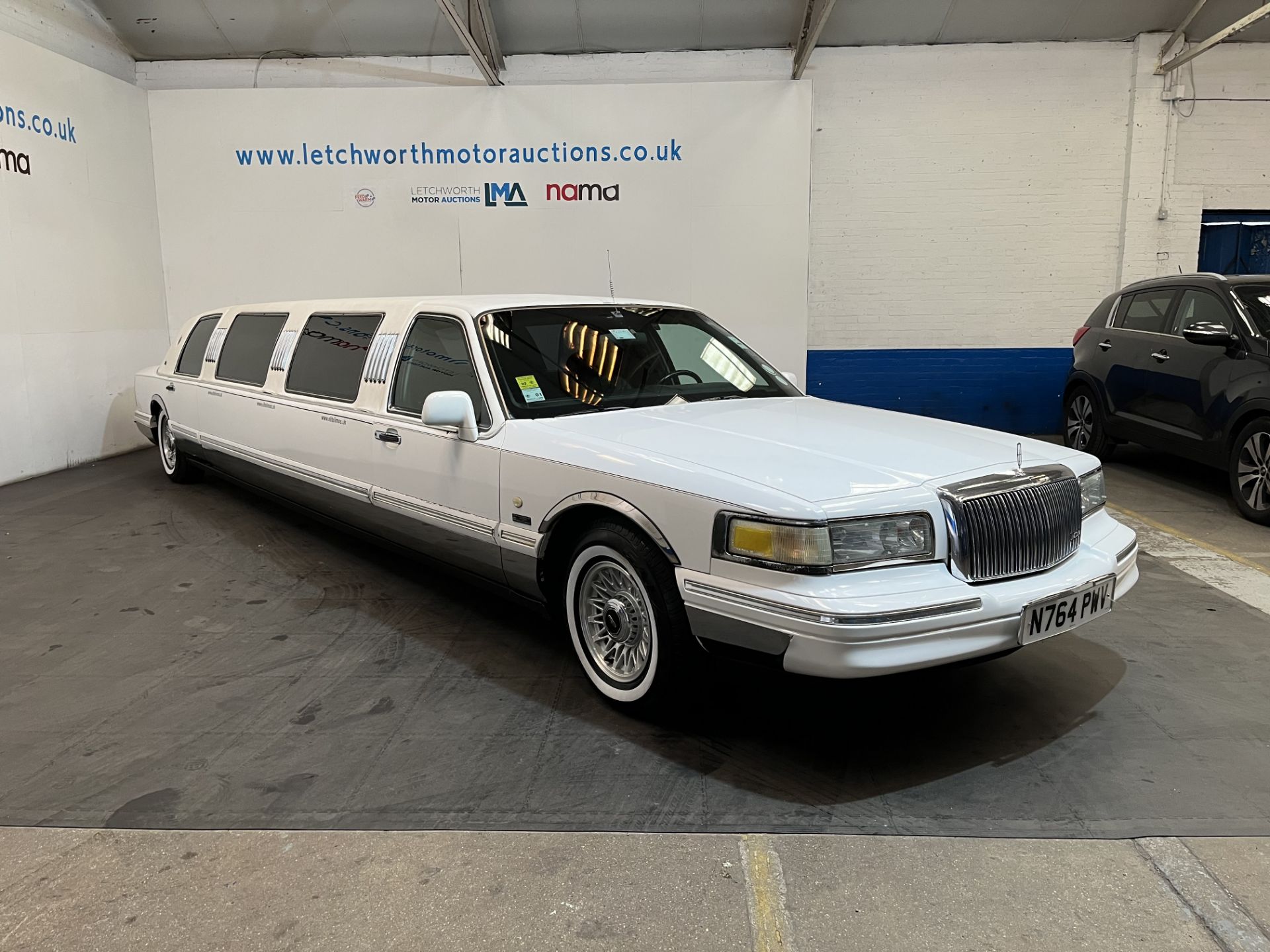 1996 Ford Lincoln Limousine LHD - 4600cc